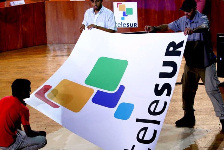 | Workers set up for the inauguration of Telesur in Caracas Venezuela on July 24 2005 Photo credit APLeslie Mazoch | MR Online