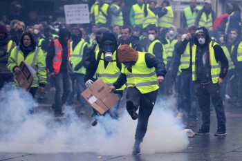 | MANIFESTATION GILETS JAUNES MACRON | MR Online