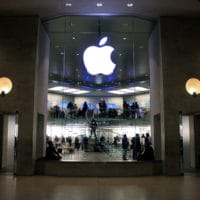 Apple Store Carrousel du Louvre. From: Mikhail (Vokabre) Shcherbakov / Wikimedia