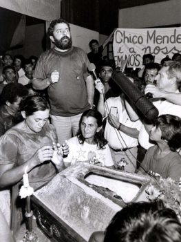 | Luiz Inácio da Silva delivers a speech during the funeral of Chico Mendes on Dec 25 1988 Photo Ricardo ChavesAgência Estado via AP | MR Online