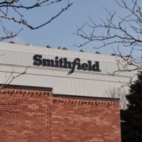 The closed Smithfield Foods plant in Sioux Falls, S.D., on April 15, 2020. Photo: Dan Brouillette/Bloomberg via Getty Images