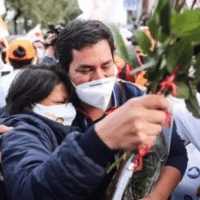 Andres Arauz (c) greets his supporters at a rally, Ecuador, 2021. | Photo: Twitter/ @jacobinmag