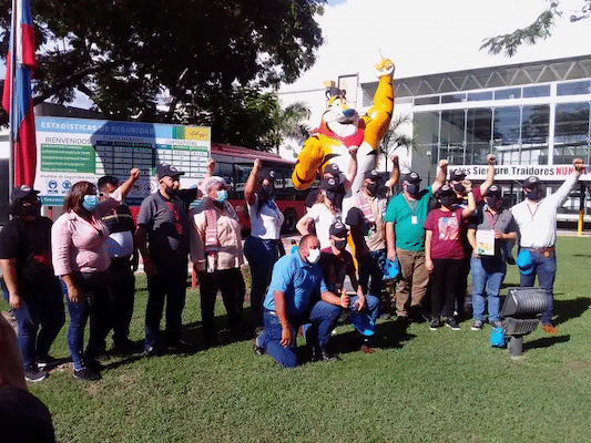 | Socialist Kellogg factory workers and a delegation of workers from the US Canada Colombia Mexico and Tunisia visiting the factory Fight Back Newsstaff | MR Online