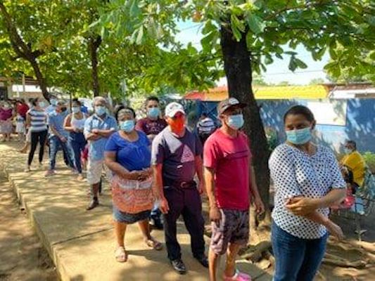 | Voters waiting their turn in line Nicaragua | MR Online