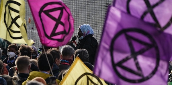 | Climate activists protesting during the official final day of the Cop26 summit in Glasgow | MR Online