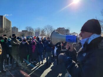 | Organizers held small assemblies for the blockade to decide next steps Photo James Hutt | MR Online