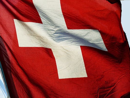 | Switzerland flag | MR Online