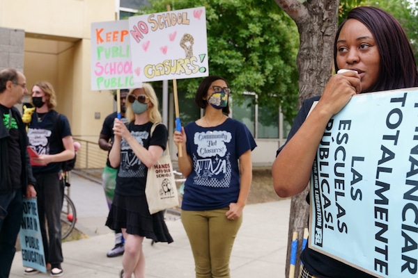 | Heroic Oakland community strikes and occupies elementary school to prevent closures | MR Online