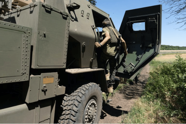 | A HIMARS vehicle on deployment in Eastern Ukraine File photo | MR Online