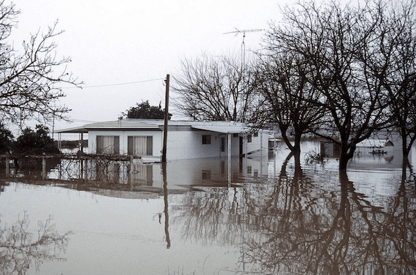 | Residents of Meridian California have been forced to abandon their homes due to the high flood waters that have entered the small town This mobile home and many others like it have fallen victum to the rising waters of the Sacramento River | MR Online