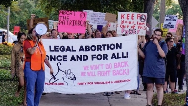 | Protest held in Tampa Florida after Roe v Wade was struck down by the Supreme Court in June 2022 Photo Jack Wallace | MR Online