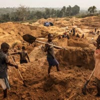 Artisanal miners in Democratic Republic of Congo (Photo: Lynsey Addario—Getty Images Reportage for TIME)