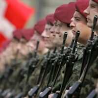 Swiss soldiers in ceremonial guard. (Photo: Fabrice Coffrini/AFP)