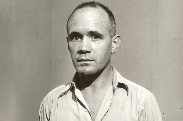 | Jean Genet Photo Ο Άγιος Κακός της λογοτεχνίας ασσόδυο | MR Online