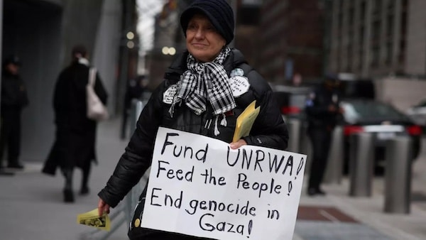 | Protesters gather outside UN headquarters in response to the decision by the US and UK to defund Unrwa in New York City on 31 January 2024 Reuters | MR Online