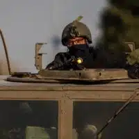 | ISRAELI SOLDIERS SIT IN A TANK NEAR THE ISRAEL GAZA BORDER AFTER THE END OF A SEVEN DAY TRUCE BETWEEN ISRAEL AND HAMAS DECEMBER 1 2023 KIBBUTZ BEERI PHOTO © ILIA YEFIMOVICHDPA VIA ZUMA PRESSAPA IMAGES | MR Online