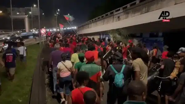 | Martinique protest Photo AP | MR Online