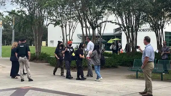 | Tampa administration cops stop rally from taking place on campus | StaffFight Back News | MR Online