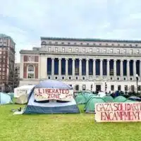 COLUMBIA UNIVERSITY STUDENT ORGANIZERS SET UP THE GAZA SOLIDARITY ENCAMPMENT ON APRIL 17, 2024. (PHOTO: SOCIAL MEDIA)